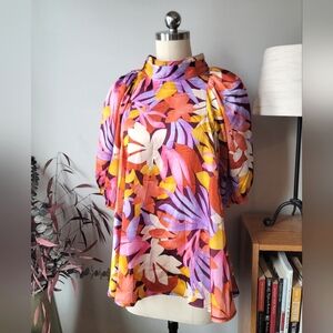Entro Maddie Printed Blouse Floral Size Medium NWT